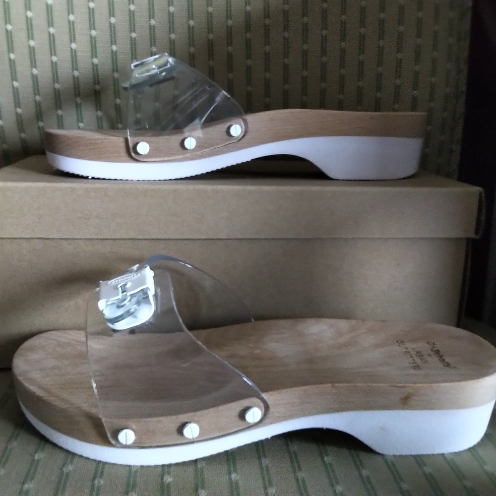 COPY - Dr. Scholl's + Urban Outfitters Originally…